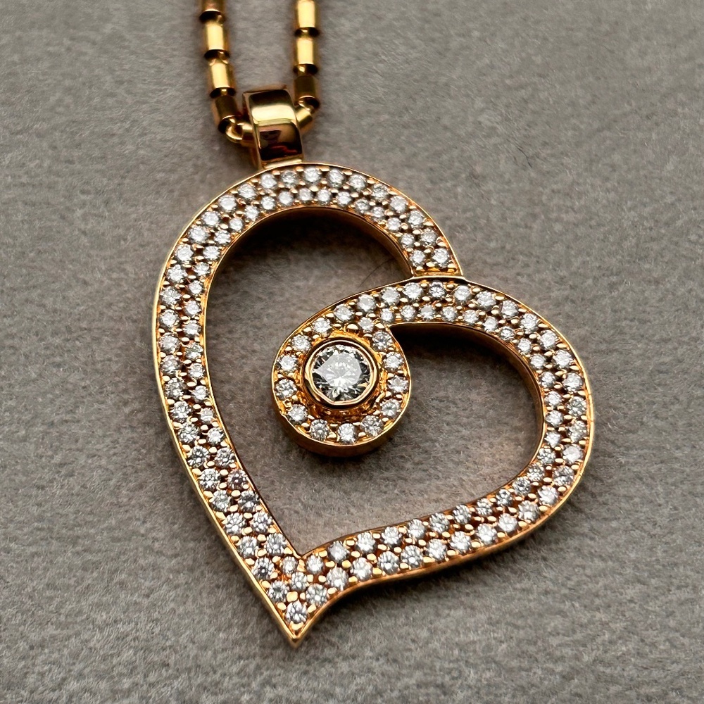 SOLD! $5,500. 18K Rose Gold Diamond Roberto Coin Heart Shaped Pendant NWT